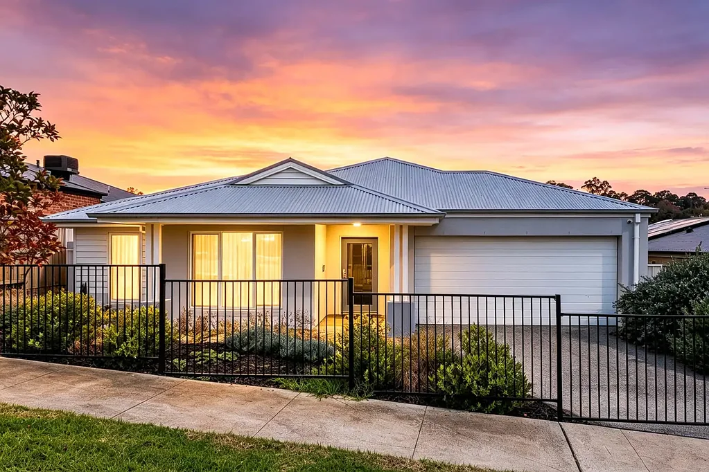 Drouin 4房  The 'Wynn 29' Elara Display Home