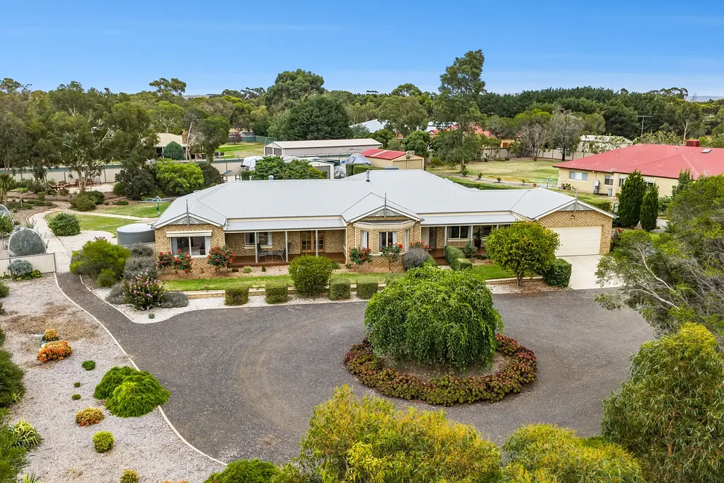 1 McHarrys Road, Lara, VIC 3212