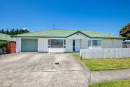 2G Cedar Drive, Paraparaumu Beach