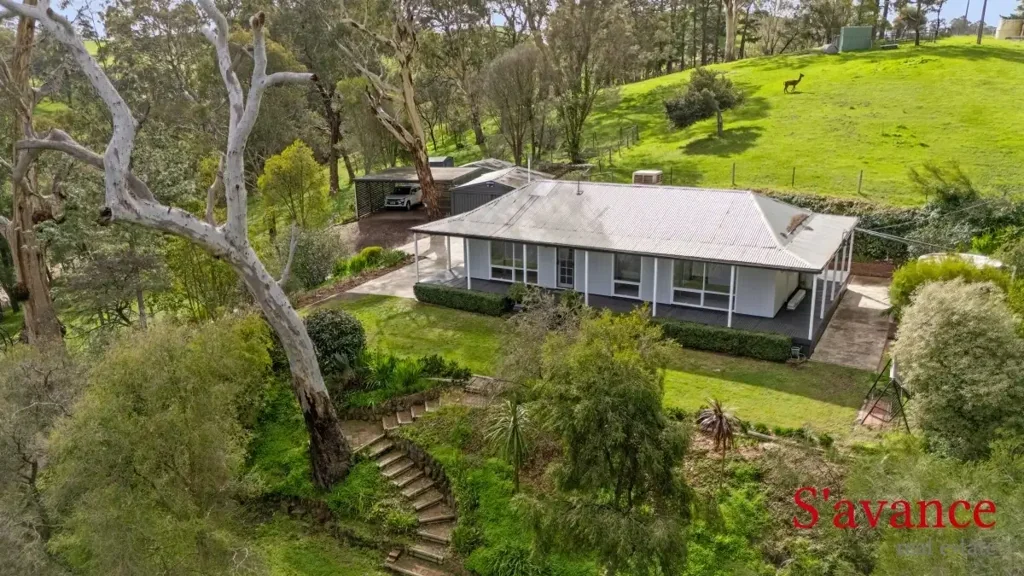 Forreston 3房  "Burraburoo" 1.9 HA - Stunning views, renovated cottage.