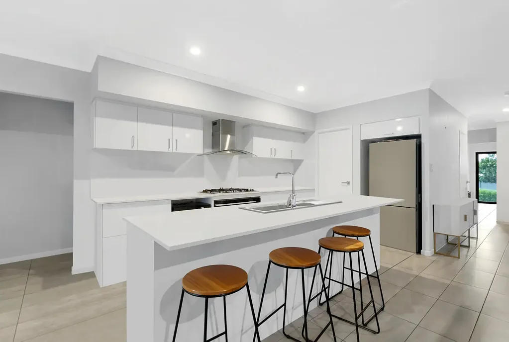 Redlynch 5 Bedroom Modern DHA Investment - Secure Lease, Quality Build