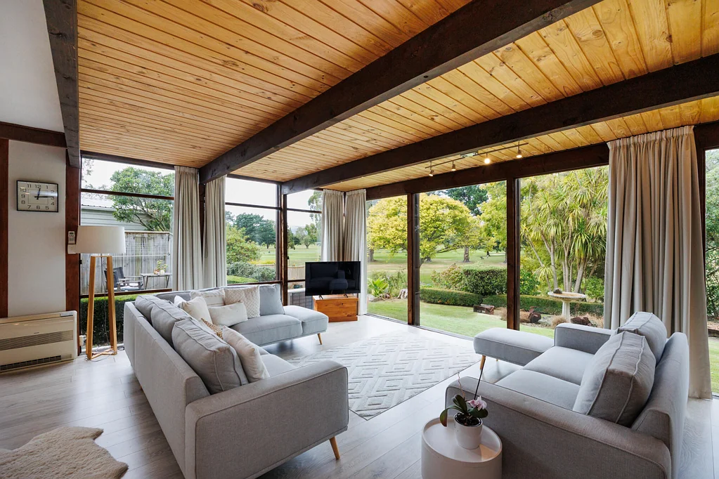 Terrace End 3房  Distinctively Designed  with Exceptional views.