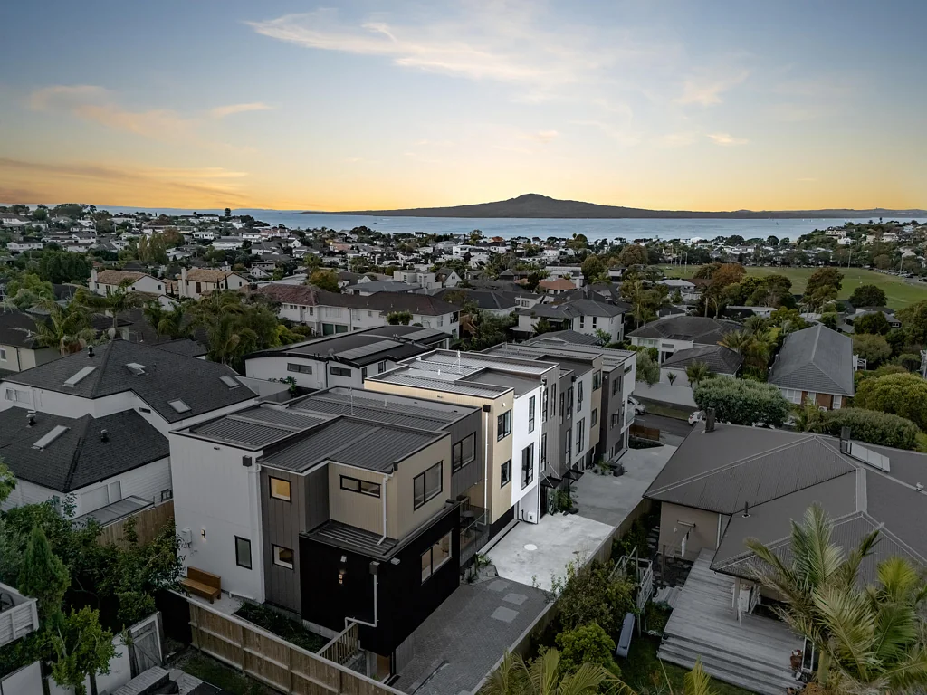 Kohimarama 4 Bedroom FIND: Indoor-Outdoor Living with Views.
