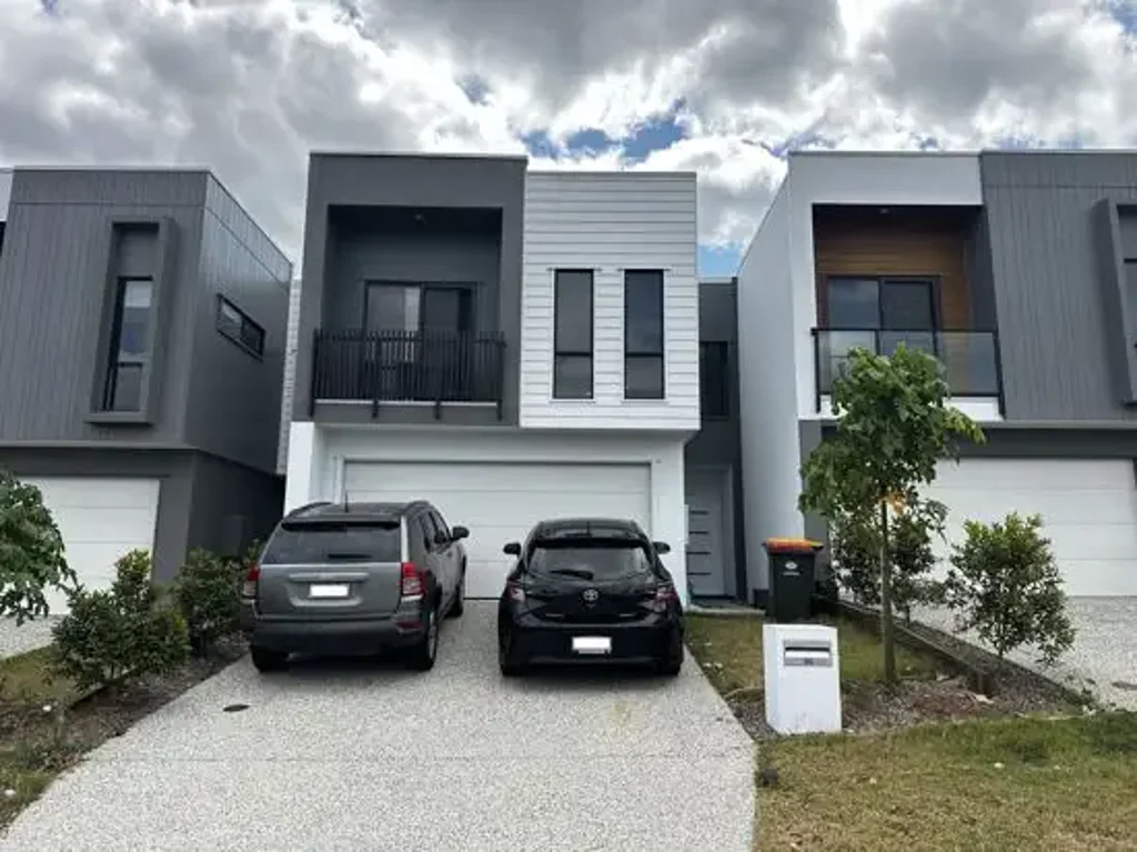 Modern and Stylish Living - Spacious, Stylish, and Perfectly Positioned!