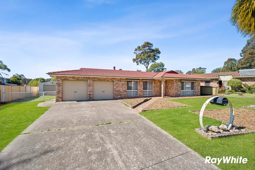 8 Eric Fenning Drive, Surf Beach, NSW 2536