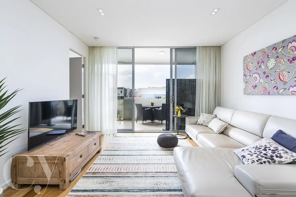 Luxurious One-Bedroom Apartment
