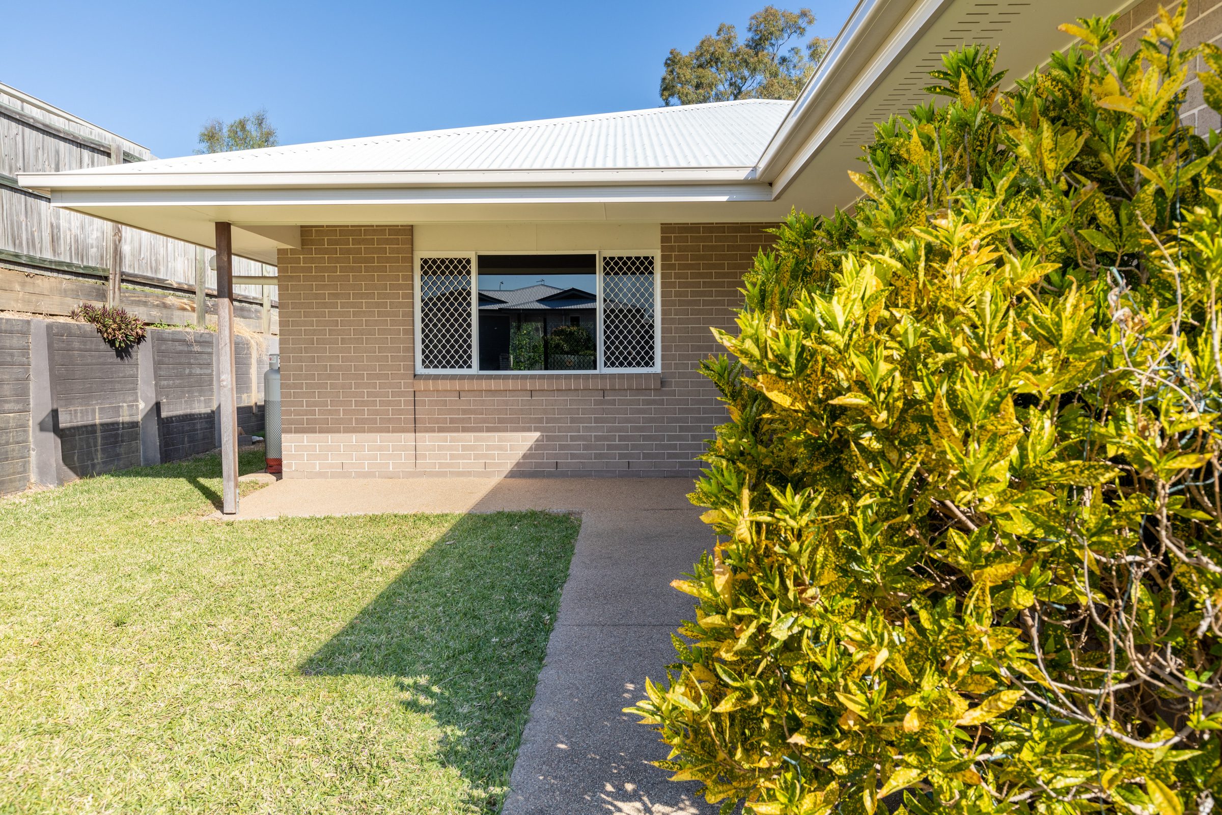 48 BROADWATER PL, NEW AUCKLAND QLD 4680, 0 Bedrooms, 0 Bathrooms, House