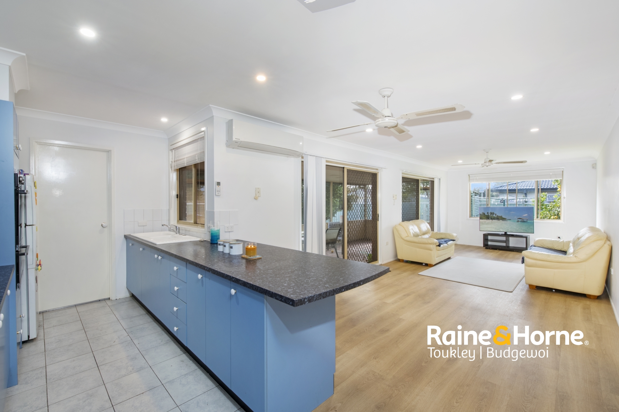 27 TENTH AV, BUDGEWOI NSW 2262, 0房, 0浴, House