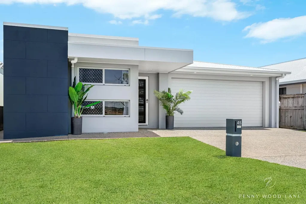 Beaconsfield 3બેડરૂમ SOLD Pending Settlement