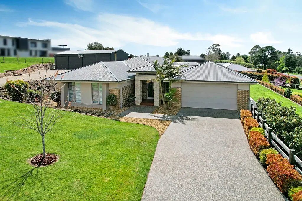 Warragul 4બેડરૂમ Flawless Standards in Luxury