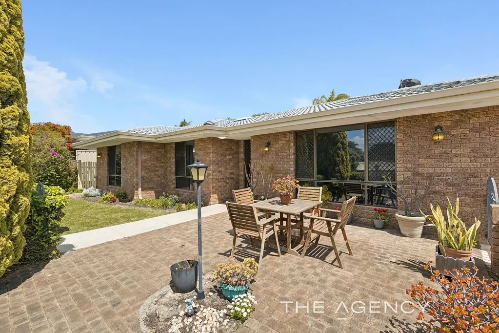 14 Dolphin Way, Beldon, WA 6027