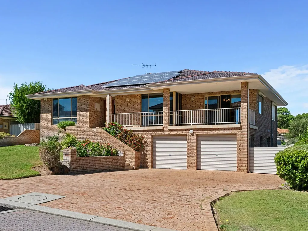 7 Arlington Loop, Coogee, WA 6166