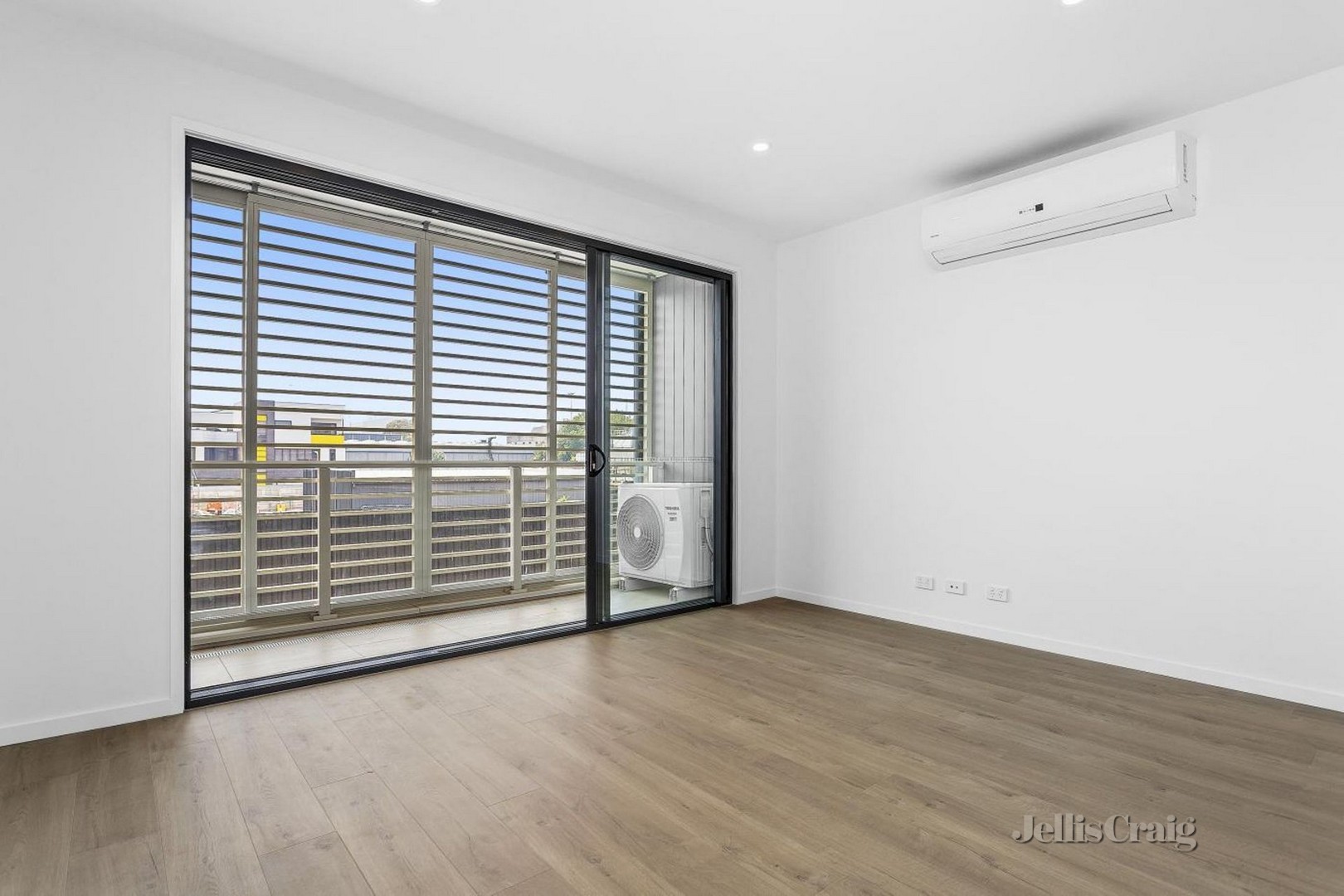 13 AITKEN ST, WILLIAMSTOWN VIC 3016, 0 ਕਮਰੇ, 0 ਬਾਥਰੂਮ, Townhouse