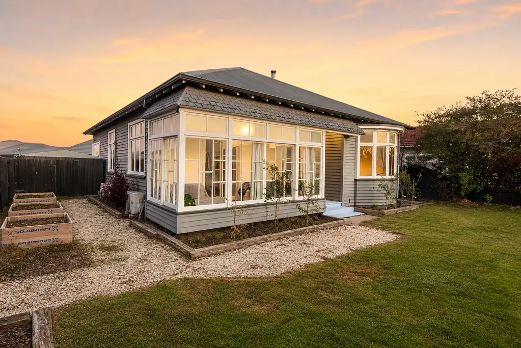 Addington 4 Bedroom A Timeless Villa, Beautifully Modernised