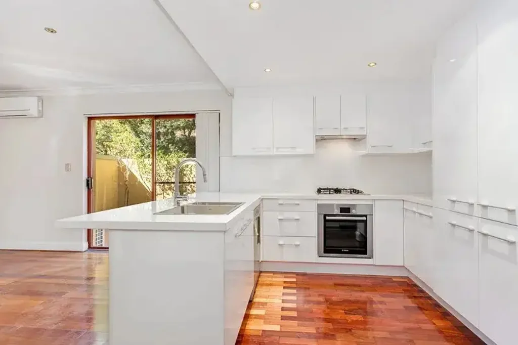 Modern Townhouse in Prime Location