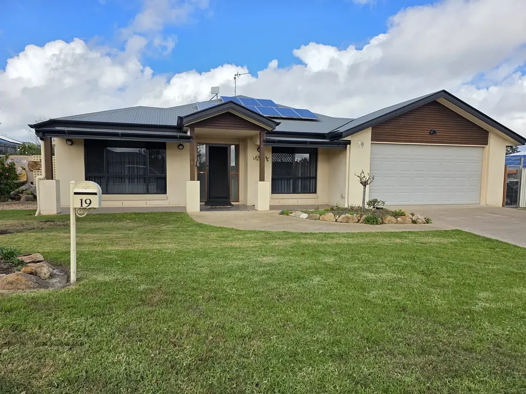 Crows Nest 4Kwarto Beautiful Family Home with Space, Comfort & Stunning Gardens
