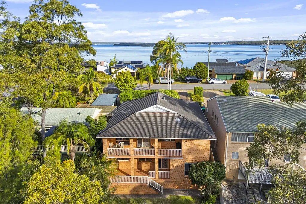 Wangi Wangi 4房  SPACIOUS, PRIVATE FAMILY HOME WITH DISTRICT VIEWS