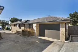 UNIT 1 21 EURIMBLA ST, Thornton