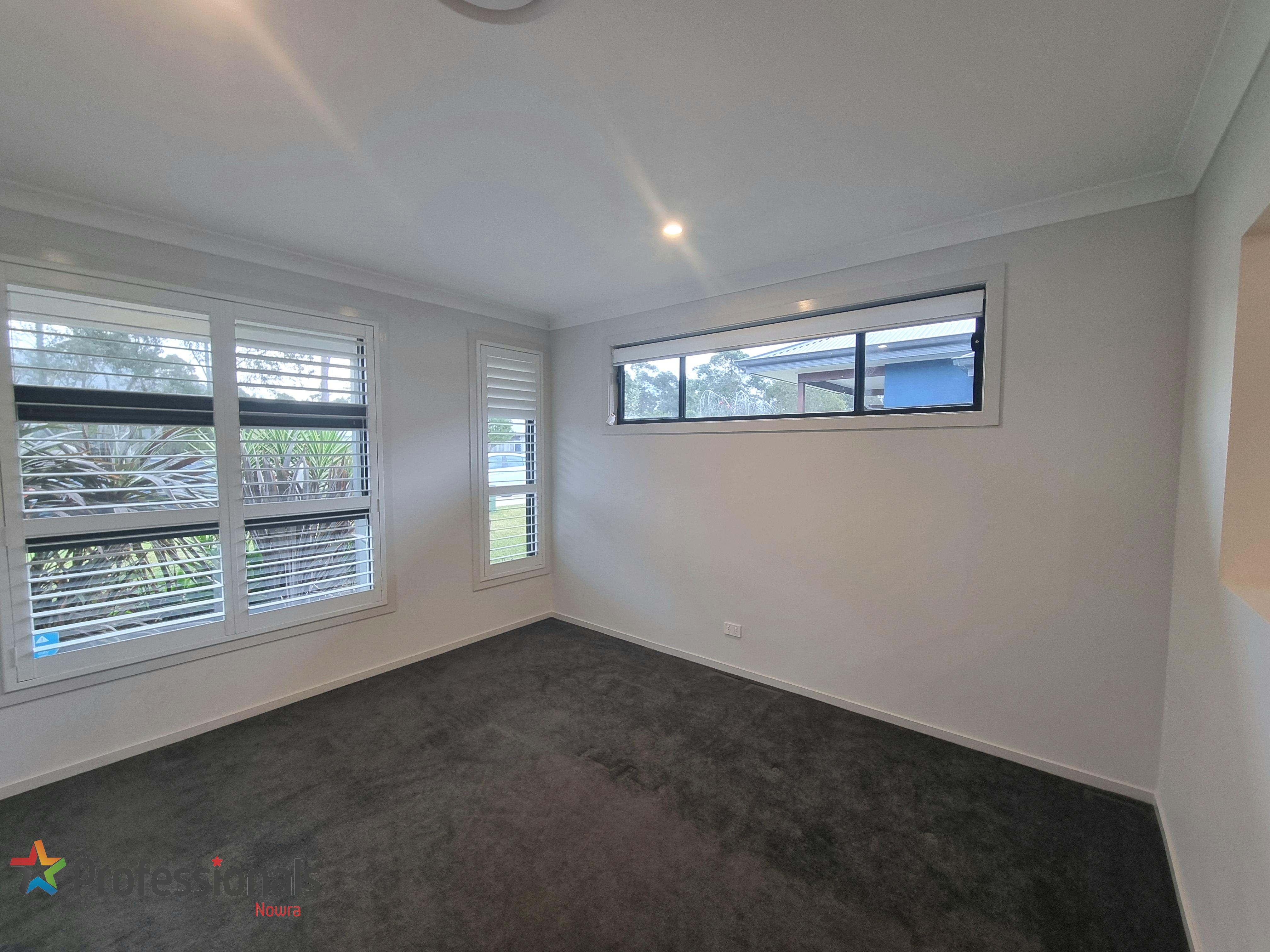 14 HALLORAN ST, VINCENTIA NSW 2540, 0 rūma, 0 rūma horoi, House