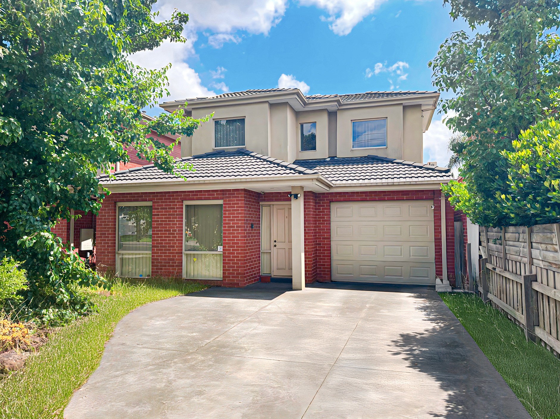 3 CLIFFORD ST, GLEN WAVERLEY VIC 3150, 0 habitaciones, 0 baños, Townhouse