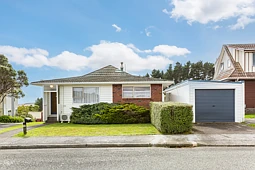 10 Kingsbridge Place, Newlands