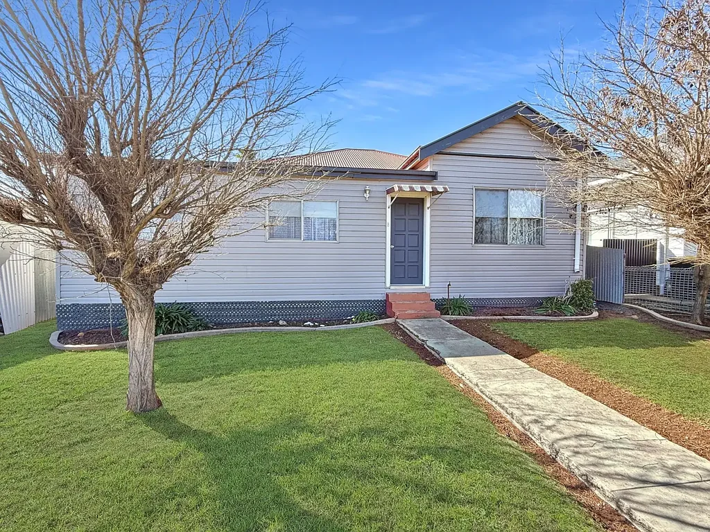 Leeton 4ਬੈੱਡਰੂਮ FAMILY HOME WITH PRIME LOCATION