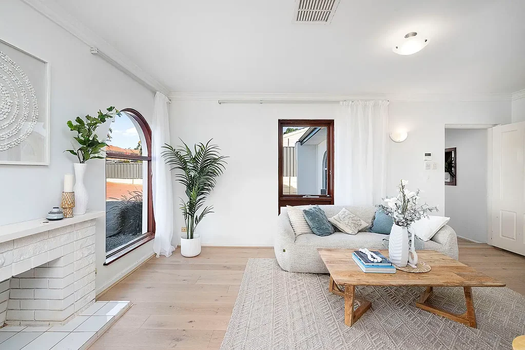 Morley 4 Bedroom Sunlit Serenity with a Spanish Touch - Standalone Home in a High-Growth Morley Locale!