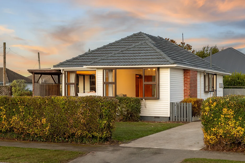 Hei Hei 3房  Priced $629,000 - A Smart Start in Hei Hei