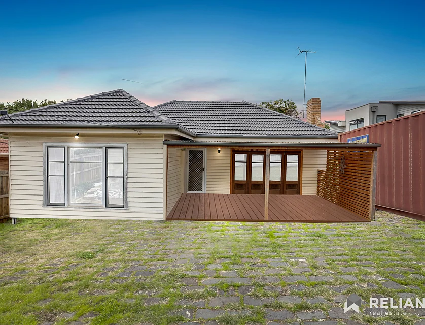 388 Buckley Street, Essendon West, VIC 3040, 3 Kuwarto, 2 Banyo, House