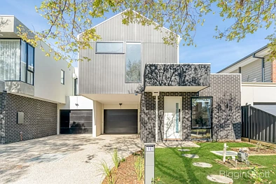 Maidstone 4 Slaapkamer Brand New Contemporary Living