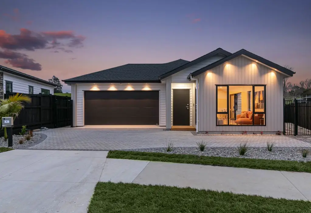 Milldale 5 Bedroom Going, going- A Family Gem in Milldale