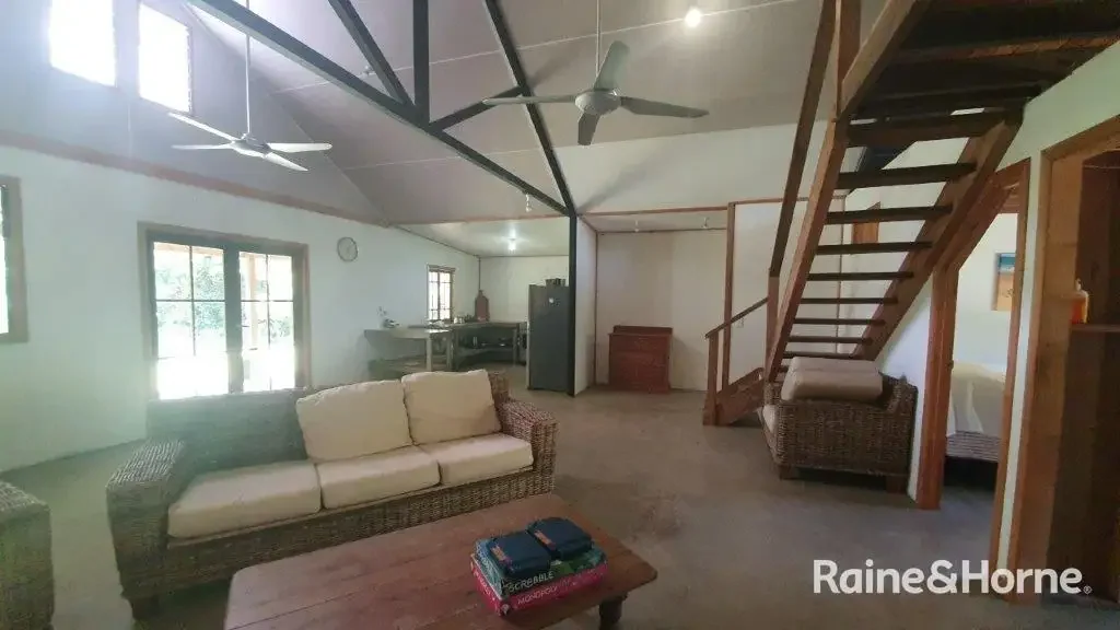 Cape Tribulation 8房  3 Homes on 4 acres in Cape Tribulation