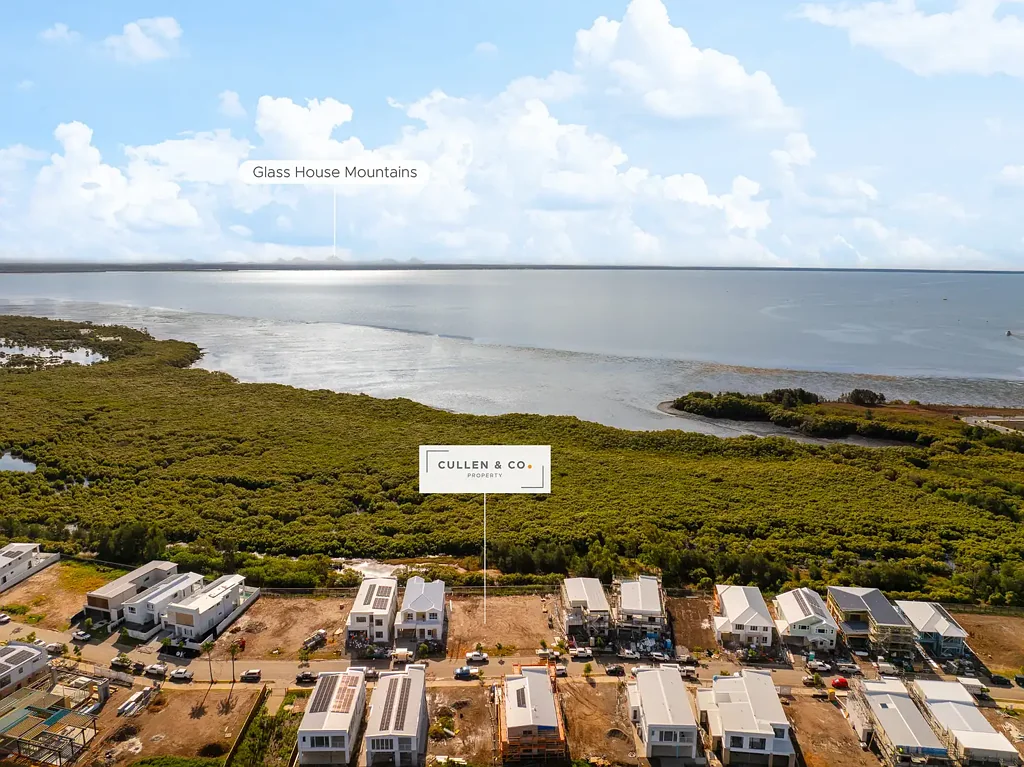 215 Coolum Parade, Newport, QLD 4020