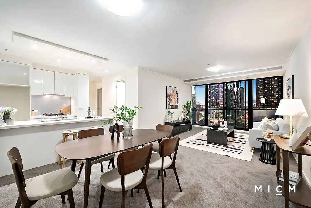 Southbank 2房 92平米采光佳 2卧2卫书房 南岸便利 近Crown艺术区 社区设施全 12楼天际线景观 礼宾服务 娱乐阳台 Spacious, Stylish and Sophisticated with Work-from-Home Luxury