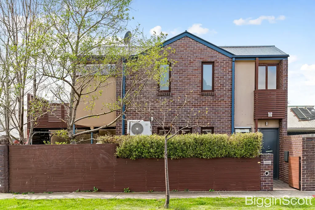 Newport 2બેડરૂમ Location, Style and Quality - The Perfect Home in The Perfect Location!