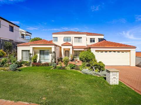 Hillarys 4 Bedroom Charming Coastal Home with Ocean Views