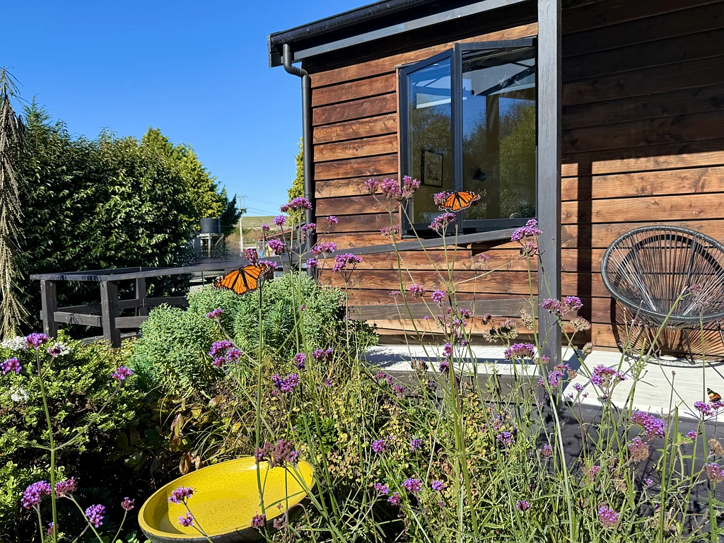 Duntroon 1 Bedroom The Cabin-Fully Furnished