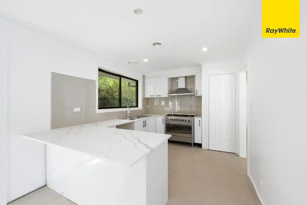 14 Bernard Drive, Melton South, VIC 3338