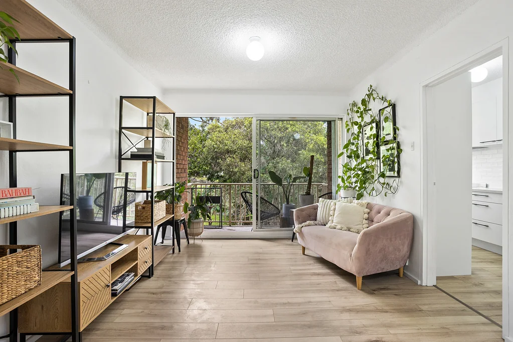 14/27 Heaslip Street, Coniston, NSW 2500