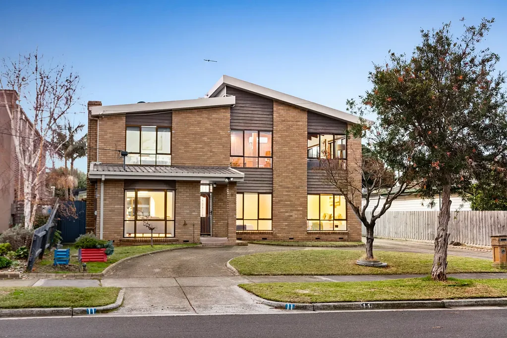 11 & 11A Sussex Street, Seaholme, VIC 3018