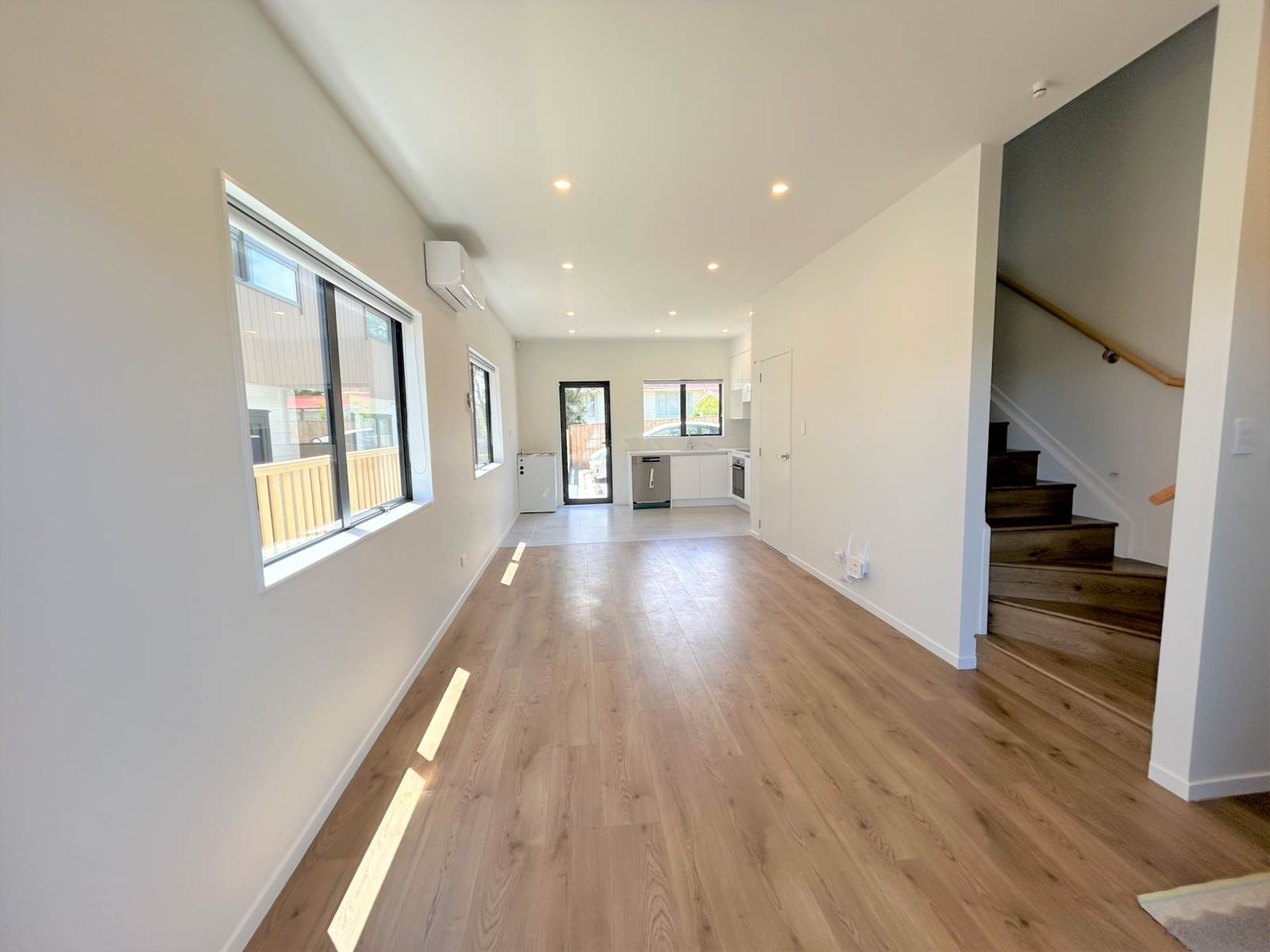 168a Whitney Street, Blockhouse Bay, Auckland, 2房, 1浴, Townhouse