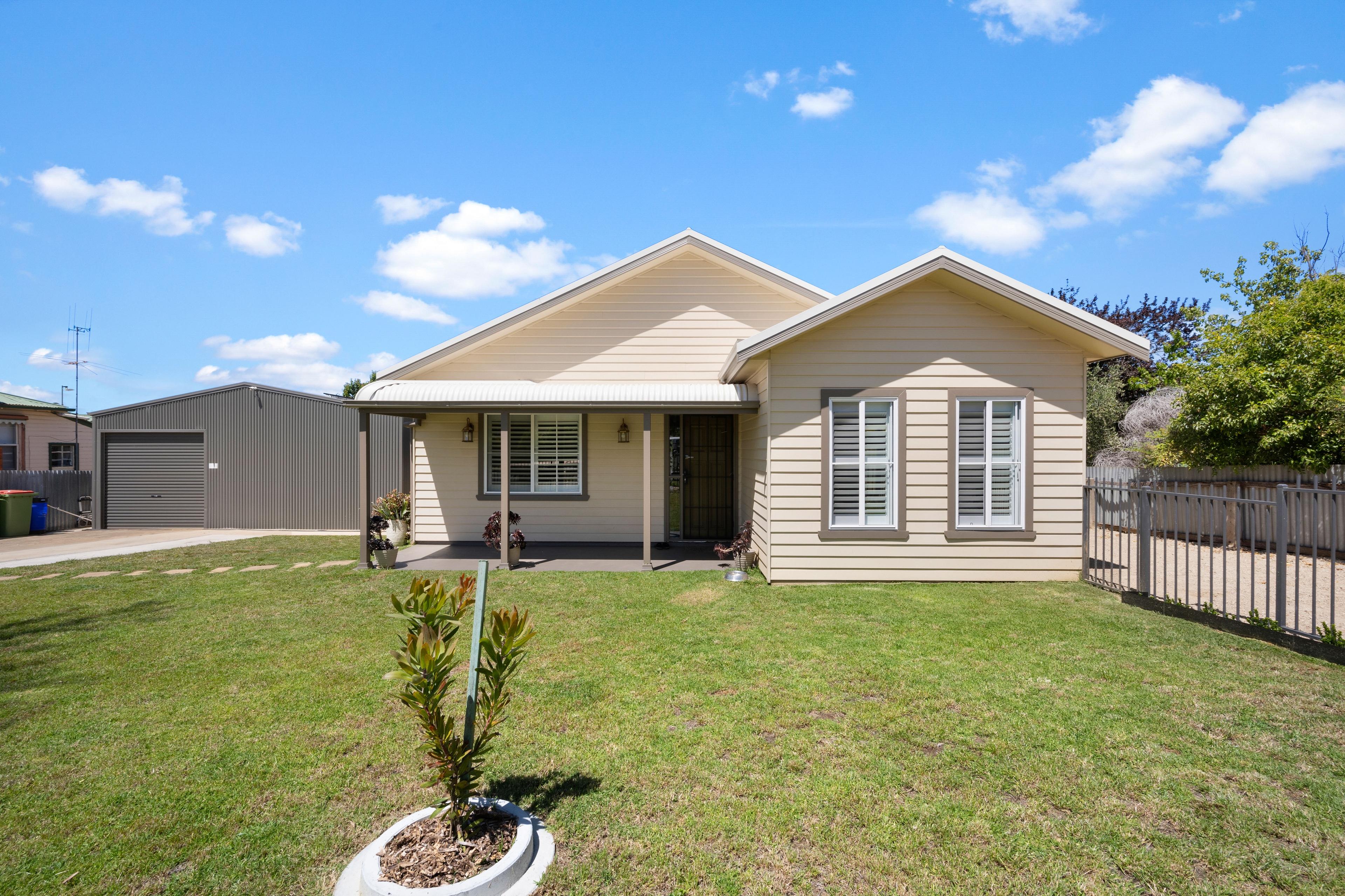 17 TOWER ST, COROWA NSW 2646, 0 habitaciones, 0 baños, House