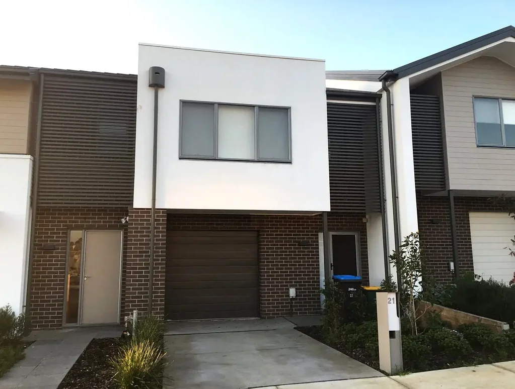 Low-Maintenance Living in Harcrest Estate