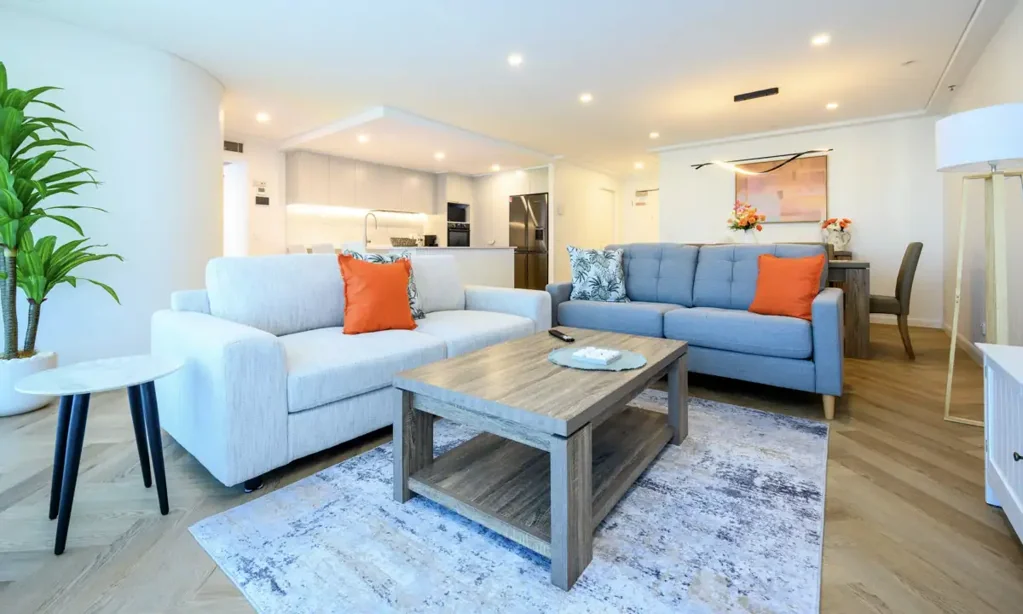 Surfers Paradise 3 Bedroom RENOVATED 3 BED - LOW BODY CORPORATE, Ocean Front Apartment - Ready to Move In or Rent Out!