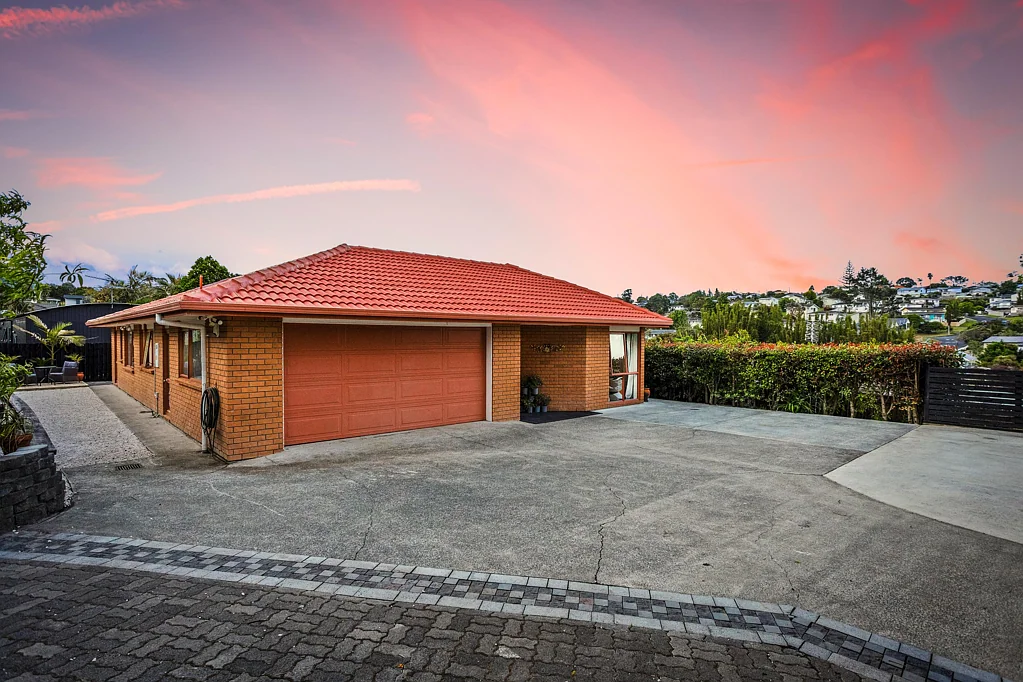 88 Triangle Road, Massey, Waitakere City, Auckland