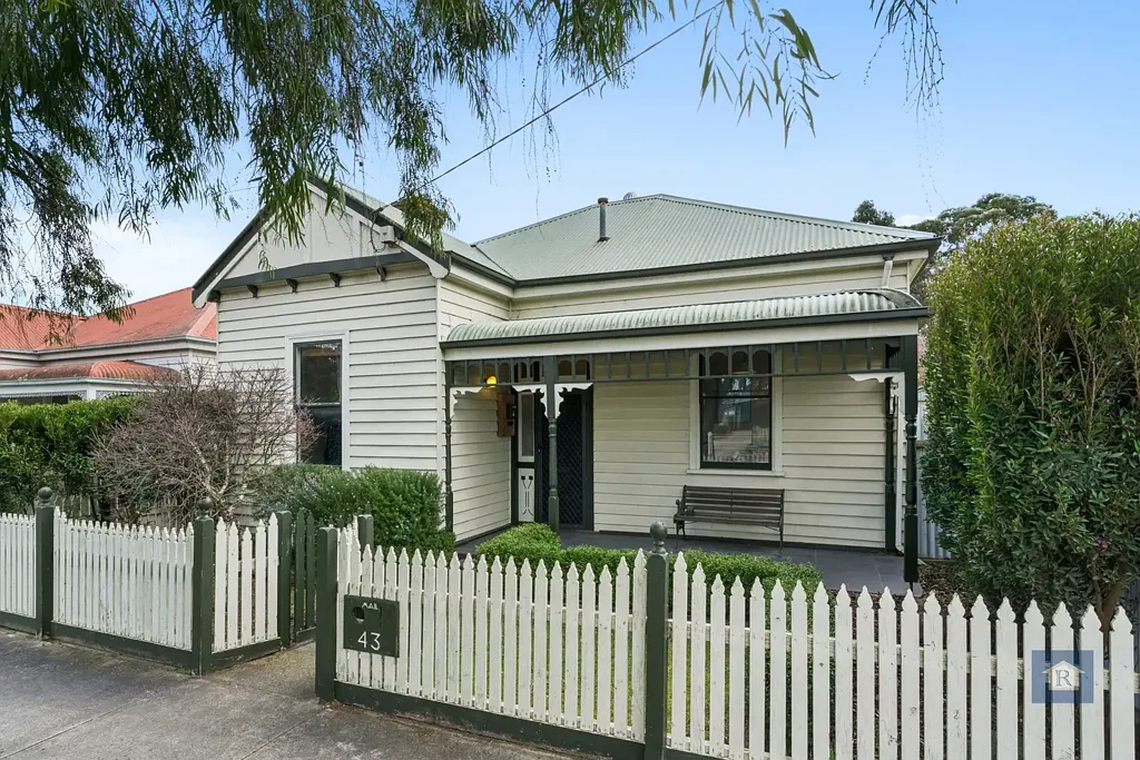 43 Wallace Street, Colac, VIC 3250