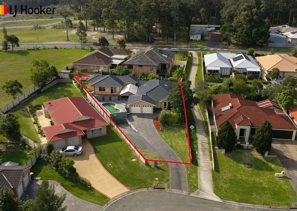 St Georges Basin 5Moenga Huge Dual Living/ Family Home