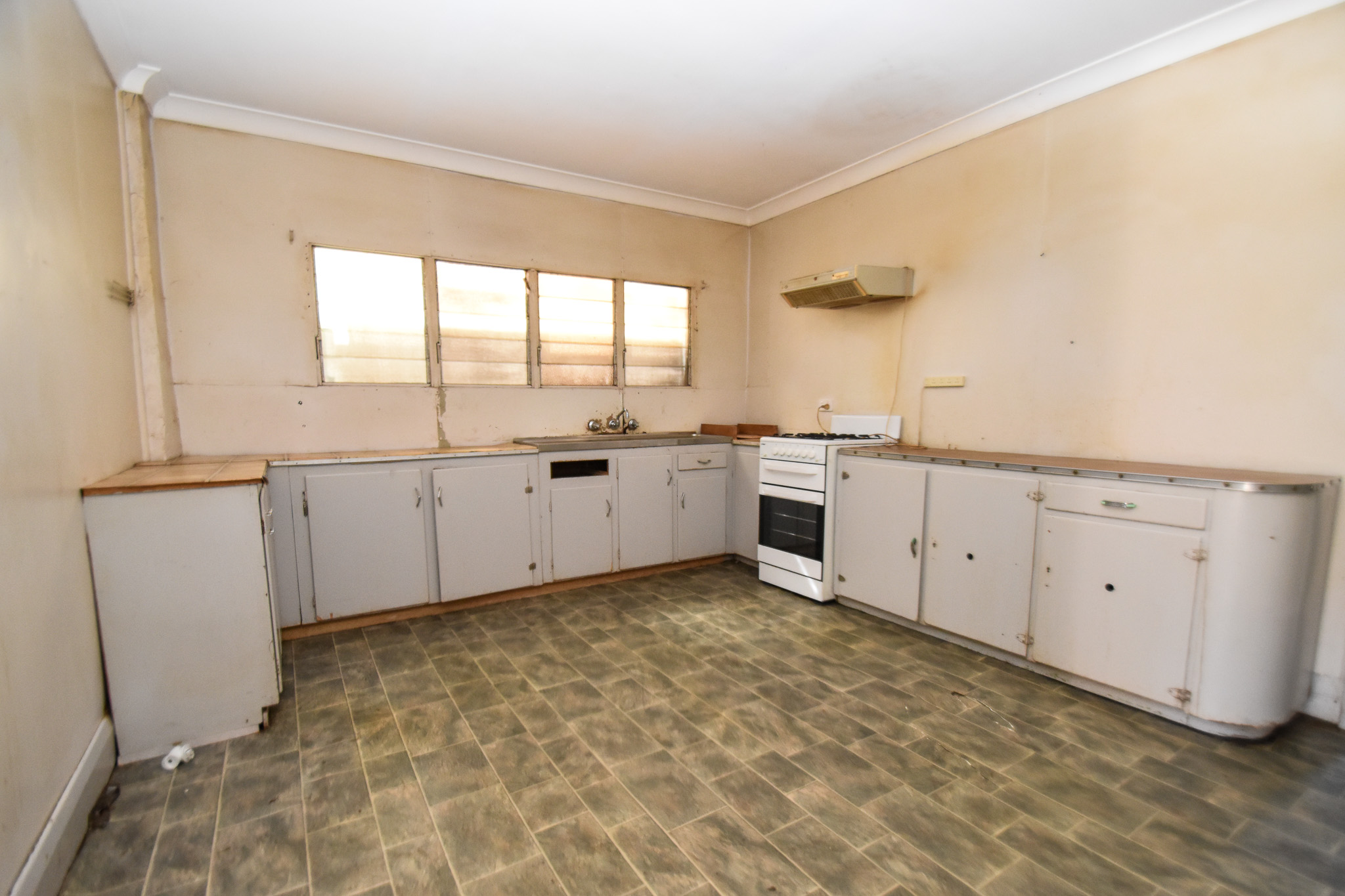 185 LANE ST, BROKEN HILL NSW 2880, 0部屋, 0バスルーム, House