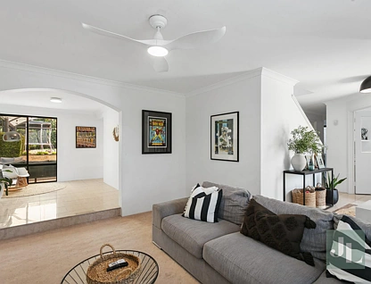 18 Saunders Street, Swanbourne, North West Perth, 5 phòng ngủ, 3 phòng tắm, House