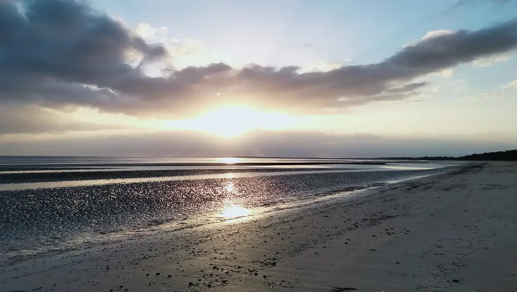 Dundowran Beach Become Part of a Sea Change, you will Never Regret. Beachside Dundowran Beach Estate, Hervey Bay.